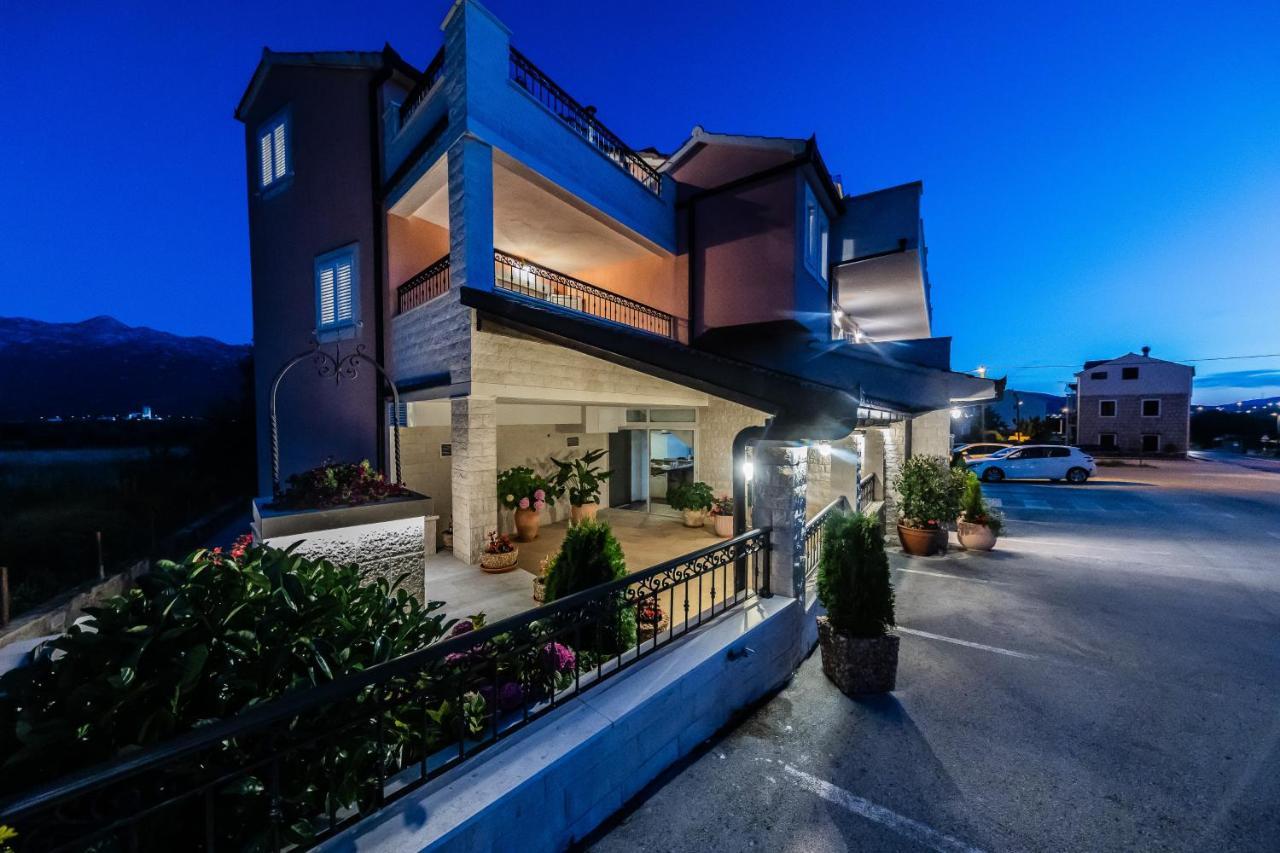 San Mihael Luxury Rooms 1 Dugopolje Esterno foto